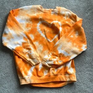 BARELY WORN UO SWEATSHIRT